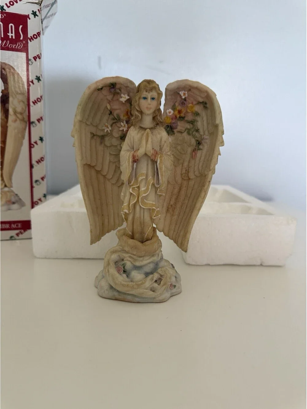 House of Lloyd Christmas Around The World Angel's Embrace #530953. 1998